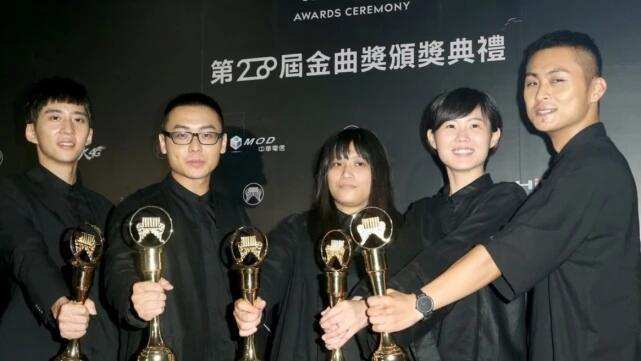 知名乐团女鼓手蔡忆凡自杀去世，年仅26岁，才貌俱佳让人惋惜