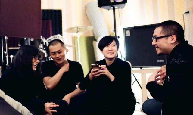 知名乐团女鼓手蔡忆凡自杀去世，年仅26岁，才貌俱佳让人惋惜