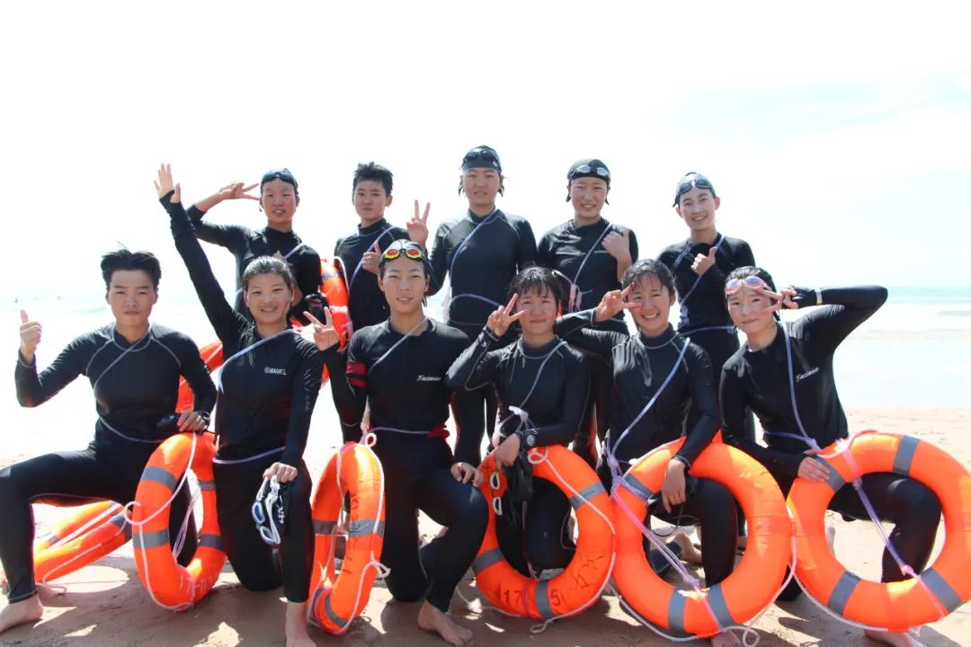 第一!00后大学生成特战女兵“神枪手”,双手让人心疼休闲区蓝鸢梦想 - Www.slyday.coM 第一!00后大学生成特战女兵“神枪手”,双手让人心疼休闲区蓝鸢梦想 - Www.slyday.coM