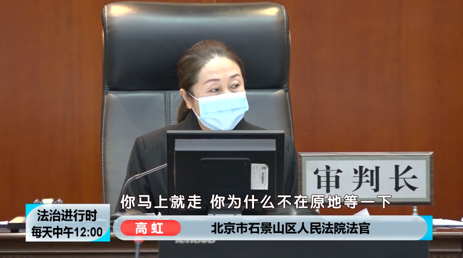 北京一女子把箱子落出租车里,监控显示司机完全知情!但是,找不到了!休闲区蓝鸢梦想 - Www.slyday.coM 北京一女子把箱子落出租车里,监控显示司机完全知情!但是,找不到了!休闲区蓝鸢梦想 - Www.slyday.coM