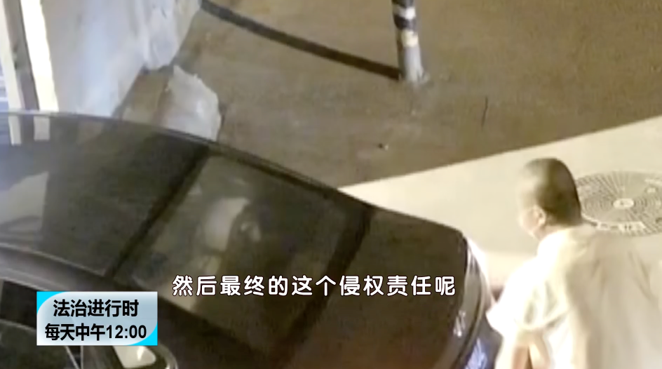 北京一女子把箱子落出租车里,监控显示司机完全知情!但是,找不到了!休闲区蓝鸢梦想 - Www.slyday.coM 北京一女子把箱子落出租车里,监控显示司机完全知情!但是,找不到了!休闲区蓝鸢梦想 - Www.slyday.coM