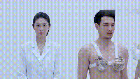 多图预警!E罩杯的女生,到底有多危险???(男士勿进)休闲区蓝鸢梦想 - Www.slyday.coM 多图预警!E罩杯的女生,到底有多危险???(男士勿进)休闲区蓝鸢梦想 - Www.slyday.coM