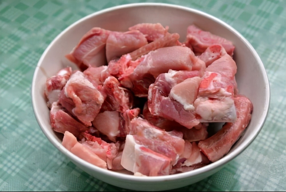 同样是排骨,“前排”和“后排”差别很大,弄懂了再买不吃亏 同样是排骨,“前排”和“后排”差别很大,弄懂了再买不吃亏