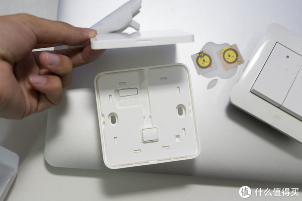 灯的开关怎么安装视频 a262-a0467ab27272cccf6316c6d6b052de30.jpg