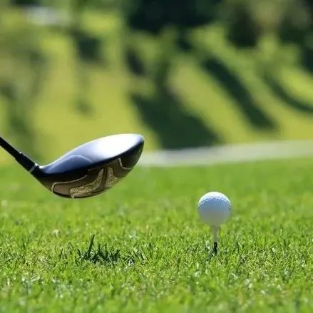 韩国球场公告“日产车禁止出入”，果然又吵起来了！