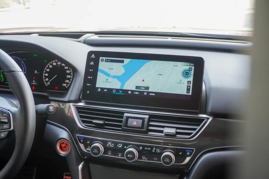 20万中级车,雅阁对比迈腾,怎么选才好?