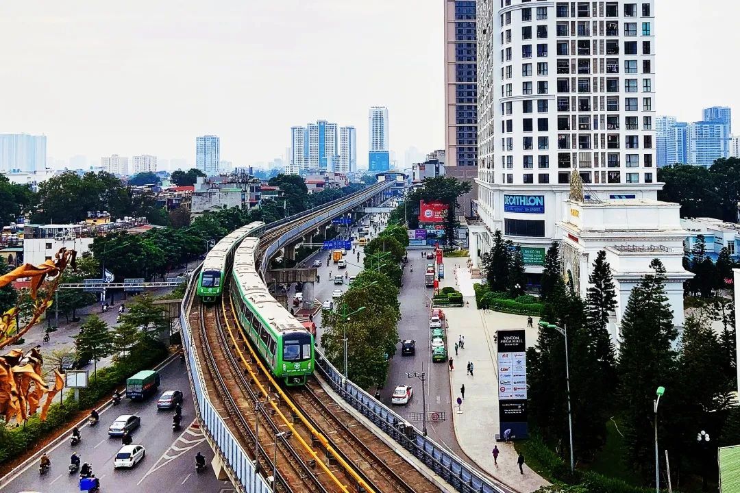 中企承建的越南首条城市轻轨通过验收