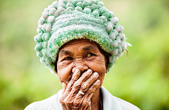 法国摄影师捕捉到的越南老百姓迷人的微笑