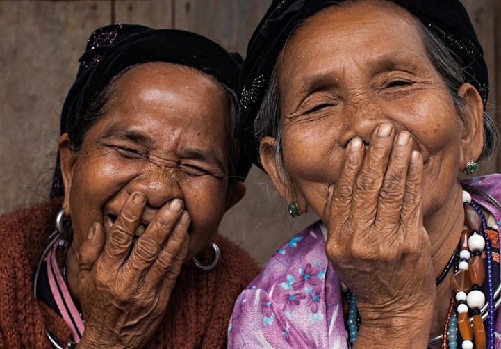 法国摄影师捕捉到的越南老百姓迷人的微笑