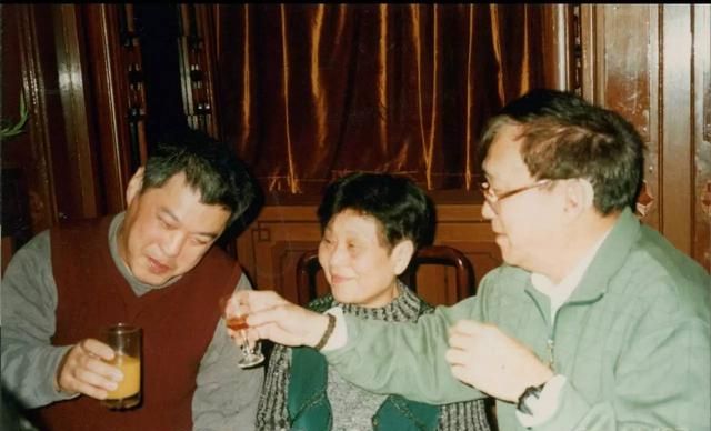导演谢晋与酒的渊源：和<a href=