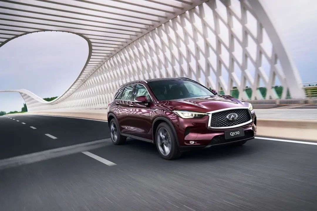 英菲尼迪2021款qx60,2021款英菲尼迪qx60新款 尽管如此,英菲尼迪对于新车的布局依旧是不紧不慢,全新换代的qx60在