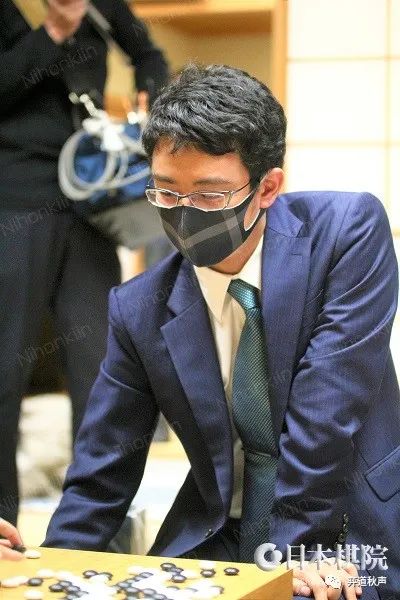 卫冕名人 大三冠依然属于井山一个人 <a href=