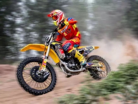 突破XM摩托车润滑油 享受摩托车的自由与激情