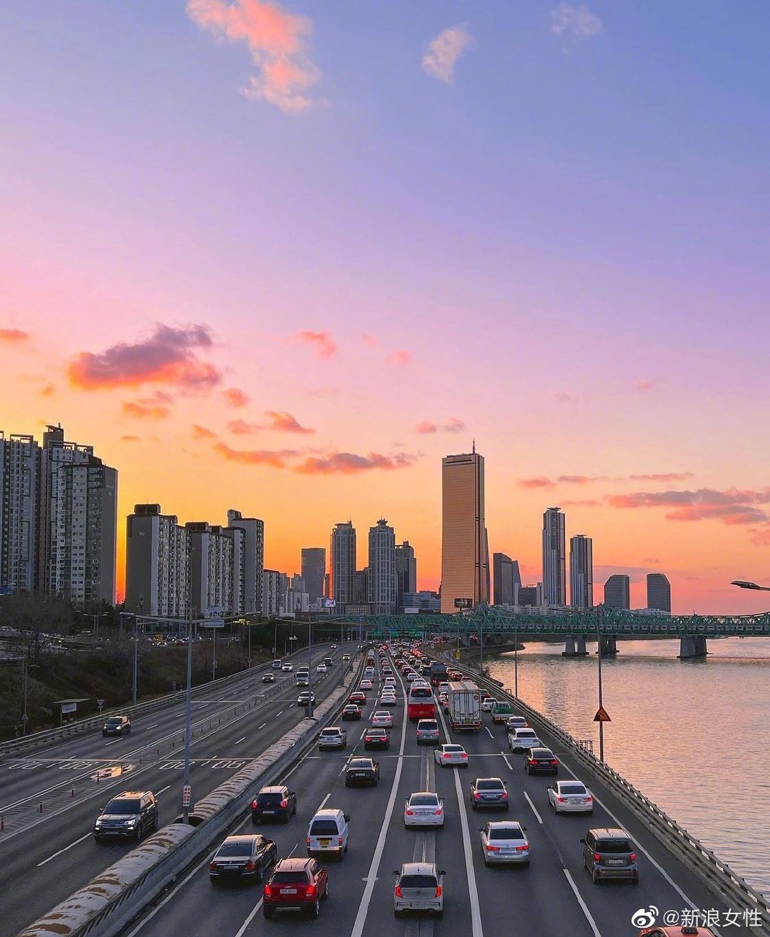 办公室党员干部2021年度组织生活会对照检查材料(四个方面)