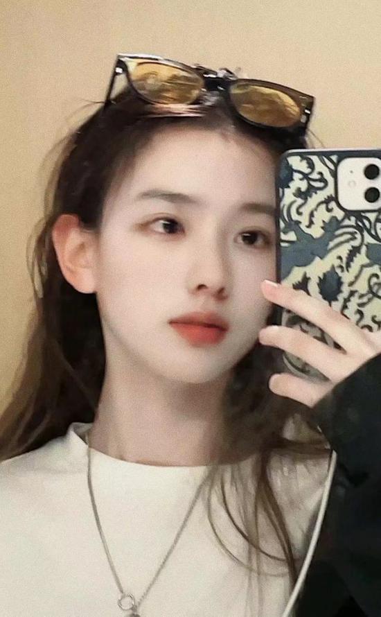 榜一大哥未必都是有钱人,想靠大哥飞上枝头的网红女主播,醒醒吧休闲区蓝鸢梦想 - Www.slyday.coM 榜一大哥未必都是有钱人,想靠大哥飞上枝头的网红女主播,醒醒吧休闲区蓝鸢梦想 - Www.slyday.coM