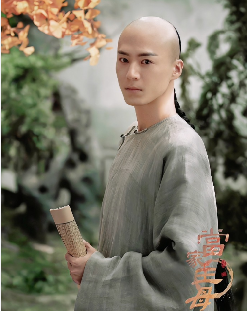 于正新剧被男主劝退，光头造型神似冬瓜头，委屈剧中一众美女了