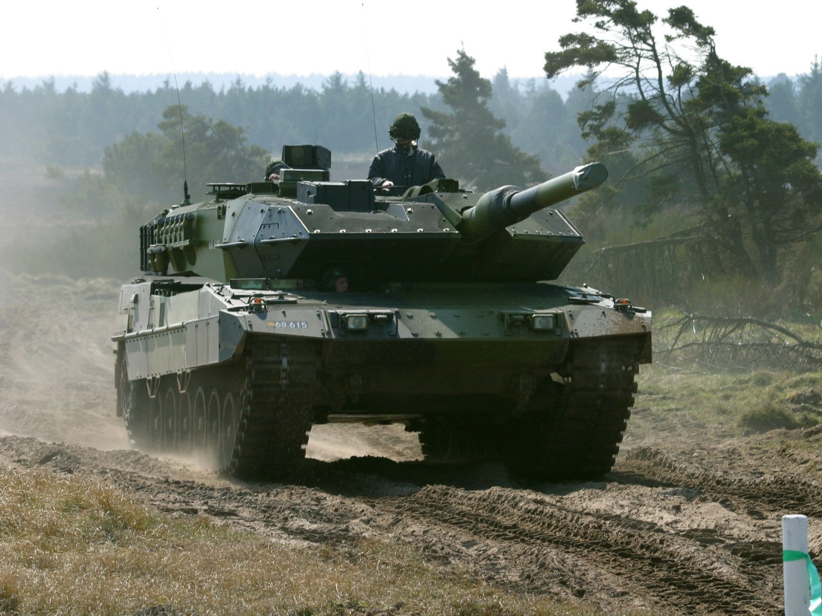 99A坦克部署到高原，边关战斗力又得到一次加成|印度|99式坦克_新浪新闻