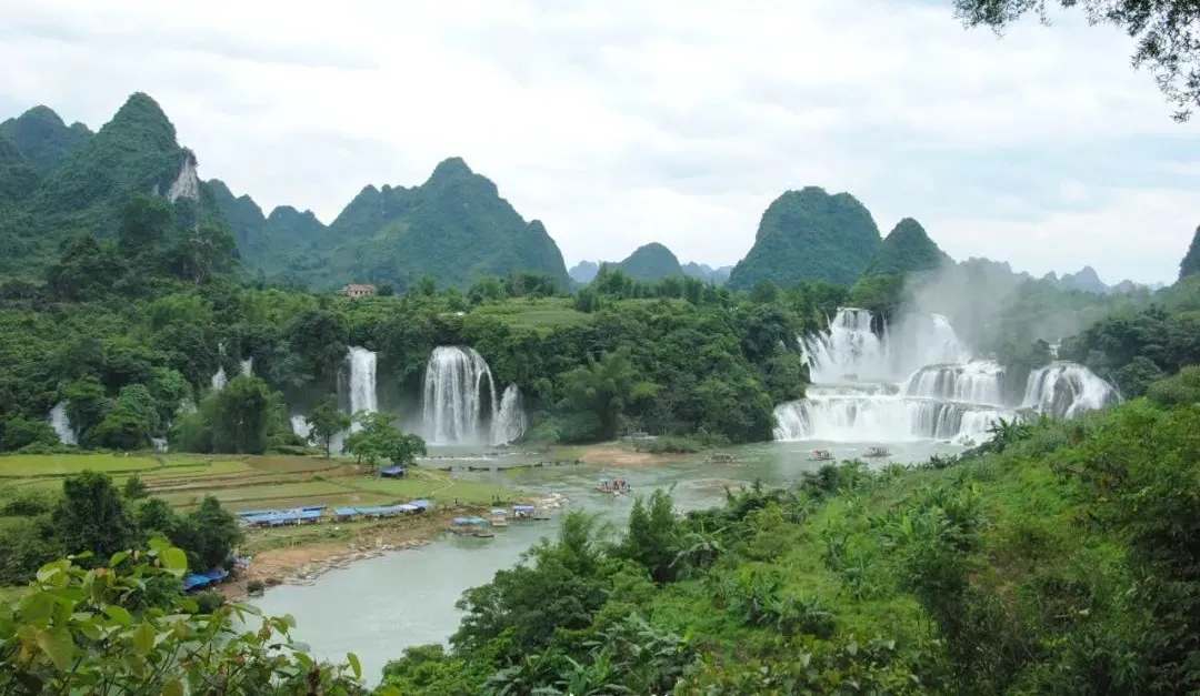 与越南相连,有独特的山水和民俗,这个广西小城你去过吗?