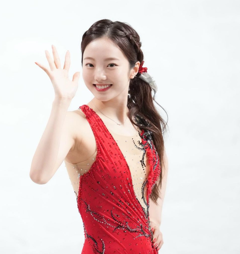 20岁花滑少女走红！击败福原爱，获赞<a href=