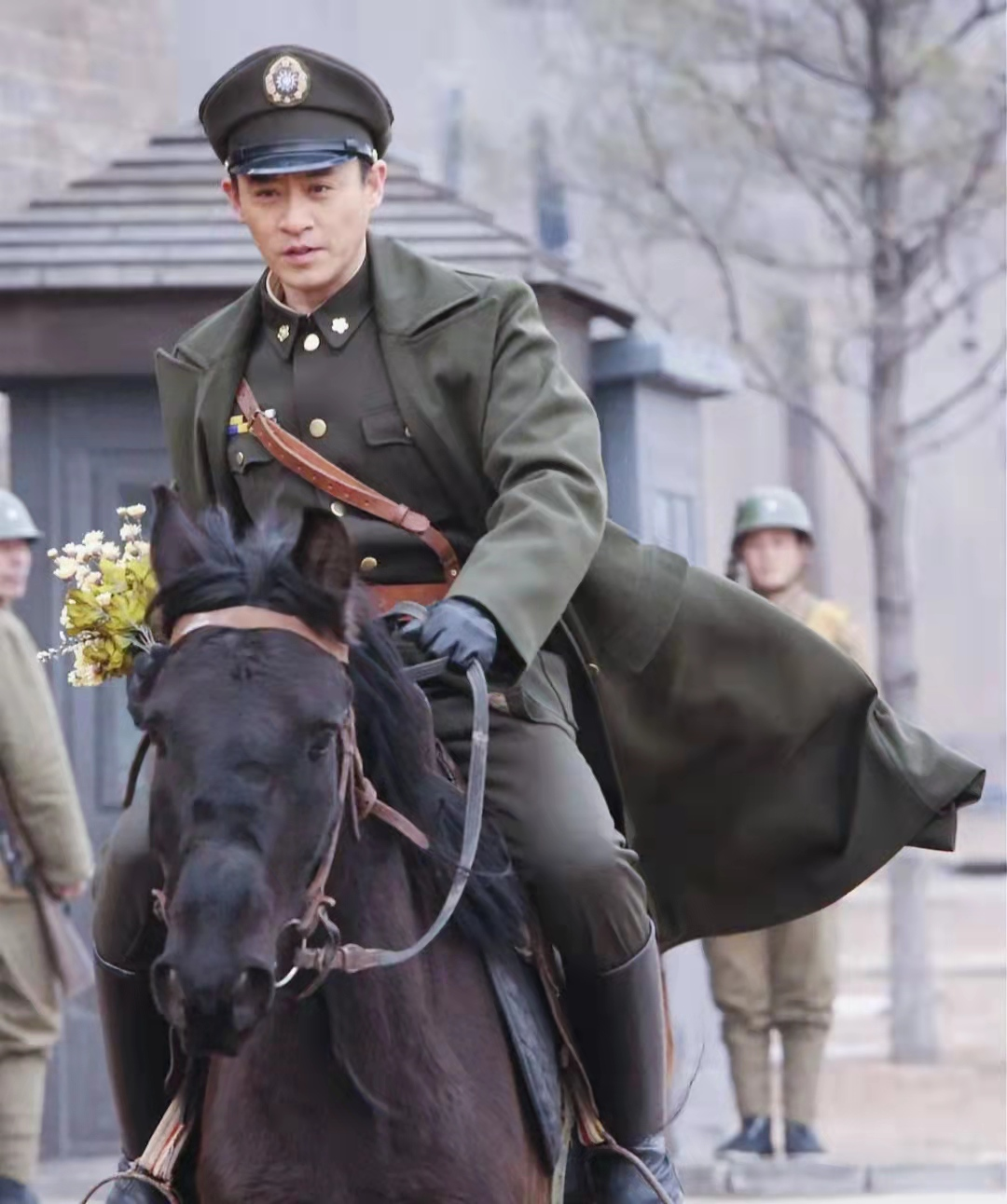 慕容复换上民国装，变大叔也魅力不减，老一代美男永远禁得起考验