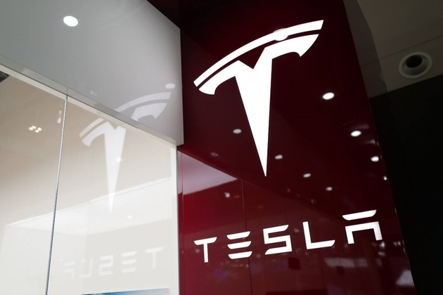 特斯拉将为部分Model S/X免费更换摄像头 以全面适配视觉系统休闲区蓝鸢梦想 - Www.slyday.coM 特斯拉将为部分Model S/X免费更换摄像头 以全面适配视觉系统休闲区蓝鸢梦想 - Www.slyday.coM