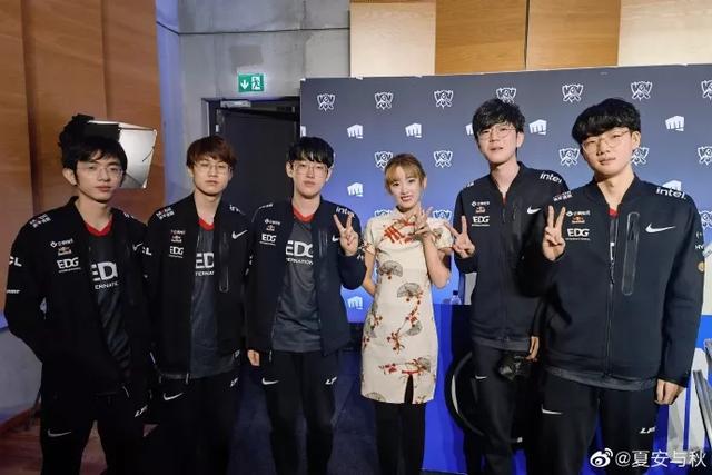 EDG夺冠后,翻译小姐姐全网爆火!中英韩三语无缝切换真牛休闲区蓝鸢梦想 - Www.slyday.coM EDG夺冠后,翻译小姐姐全网爆火!中英韩三语无缝切换真牛休闲区蓝鸢梦想 - Www.slyday.coM