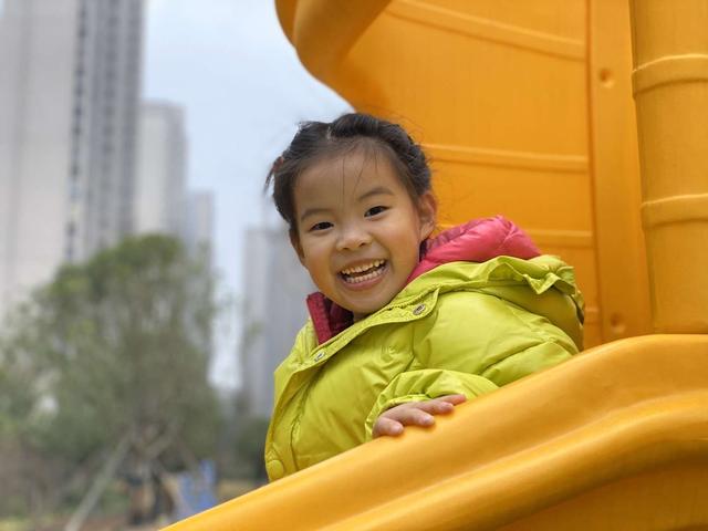 班主任检查学生秋裤:暖心的好老师,值得学生惦念一辈子休闲区蓝鸢梦想 - Www.slyday.coM 班主任检查学生秋裤:暖心的好老师,值得学生惦念一辈子休闲区蓝鸢梦想 - Www.slyday.coM