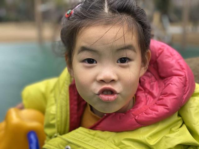 班主任检查学生秋裤:暖心的好老师,值得学生惦念一辈子休闲区蓝鸢梦想 - Www.slyday.coM 班主任检查学生秋裤:暖心的好老师,值得学生惦念一辈子休闲区蓝鸢梦想 - Www.slyday.coM