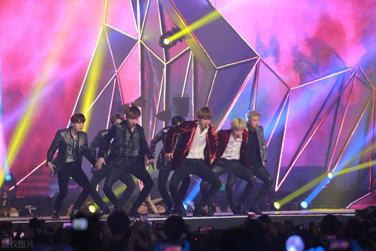 BTS五张演唱会DVD获<a href=