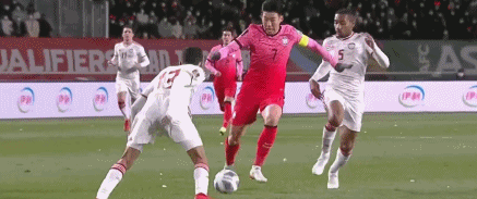 1-0！孙兴慜接连丢单刀，<a href=