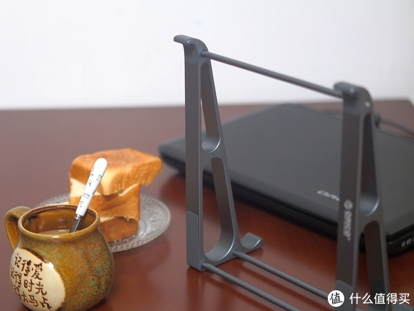 好用的笔记本支架推荐 0edb-e0dc84e363834969653f27bf1deed22e.jpg