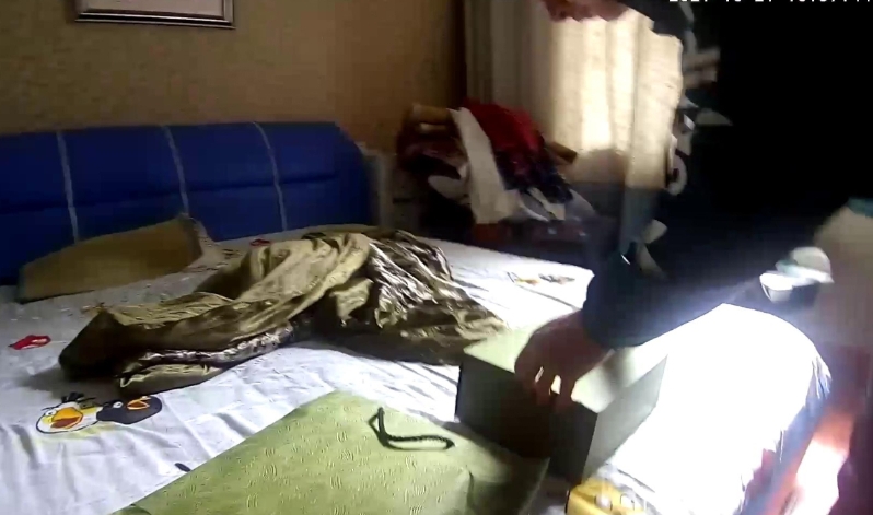 Gucci专柜惊现“内鬼”,理货员用假包换走5个真包,获利近6万元被刑拘休闲区蓝鸢梦想 - Www.slyday.coM Gucci专柜惊现“内鬼”,理货员用假包换走5个真包,获利近6万元被刑拘休闲区蓝鸢梦想 - Www.slyday.coM