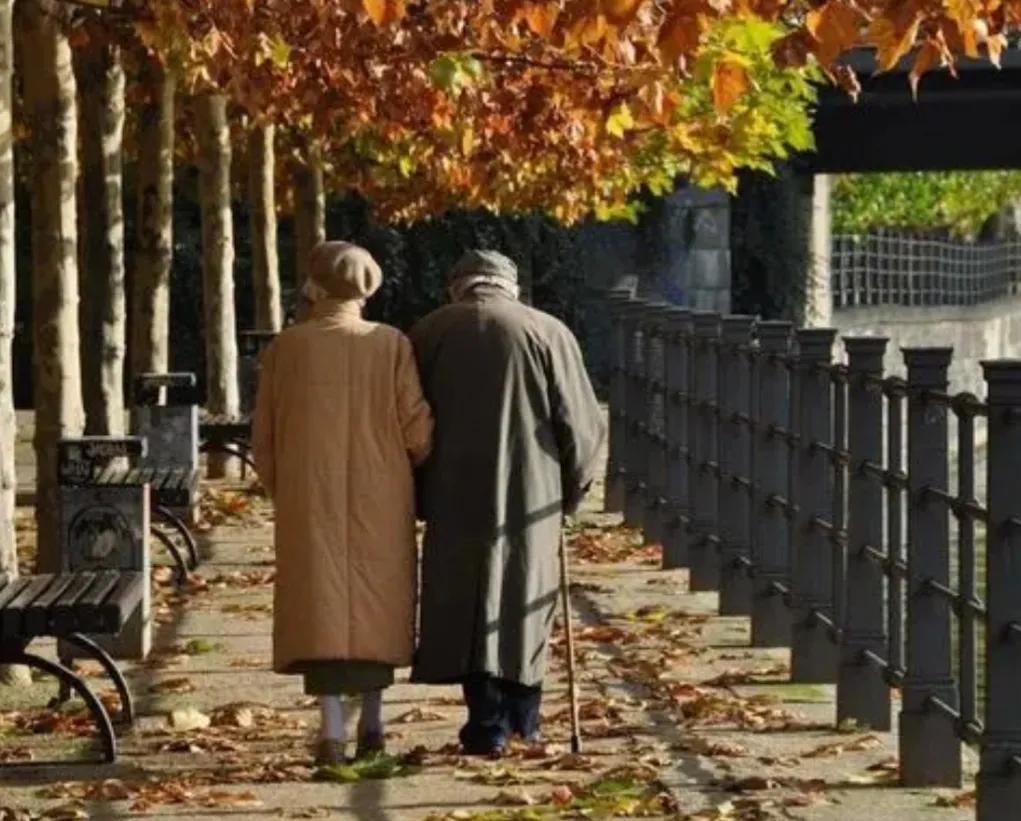 给自己注射350万年前细菌的<a href=