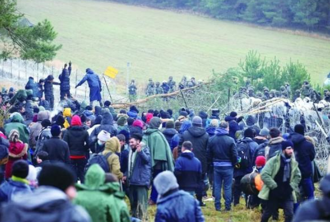 彻底撕破脸皮！波兰率先打破和平假象，白<a href=