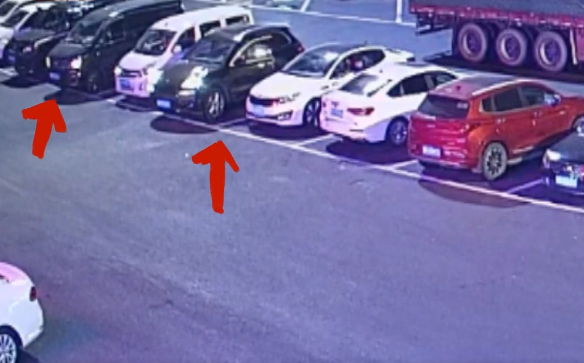 东风驾驶员在高速服务区,误将他人保时捷开走!网友:这也能看错休闲区蓝鸢梦想 - Www.slyday.coM 东风驾驶员在高速服务区,误将他人保时捷开走!网友:这也能看错休闲区蓝鸢梦想 - Www.slyday.coM