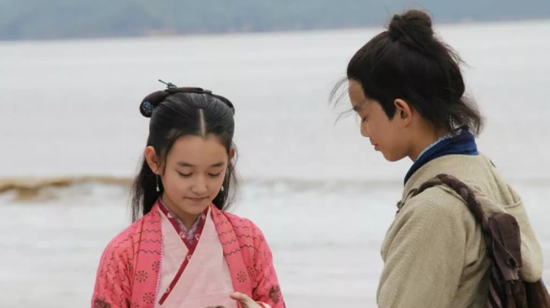 新涌现的6位古装童星，她们美貌惊艳、演技出众，千万不要长残