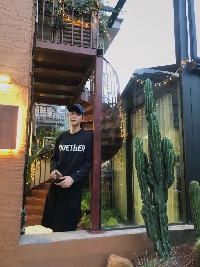 翻遍娱乐圈都找不到的帅哥,被他捡漏了?休闲区蓝鸢梦想 - Www.slyday.coM 翻遍娱乐圈都找不到的帅哥,被他捡漏了?休闲区蓝鸢梦想 - Www.slyday.coM