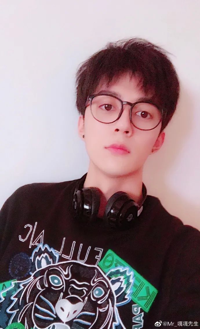 翻遍娱乐圈都找不到的帅哥,被他捡漏了?休闲区蓝鸢梦想 - Www.slyday.coM 翻遍娱乐圈都找不到的帅哥,被他捡漏了?休闲区蓝鸢梦想 - Www.slyday.coM