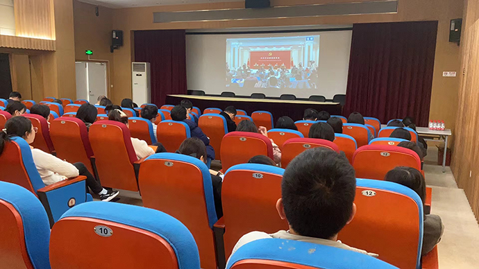 学习党的十九届六中全会精神,上海干部群众深受鼓舞休闲区蓝鸢梦想 - Www.slyday.coM 学习党的十九届六中全会精神,上海干部群众深受鼓舞休闲区蓝鸢梦想 - Www.slyday.coM