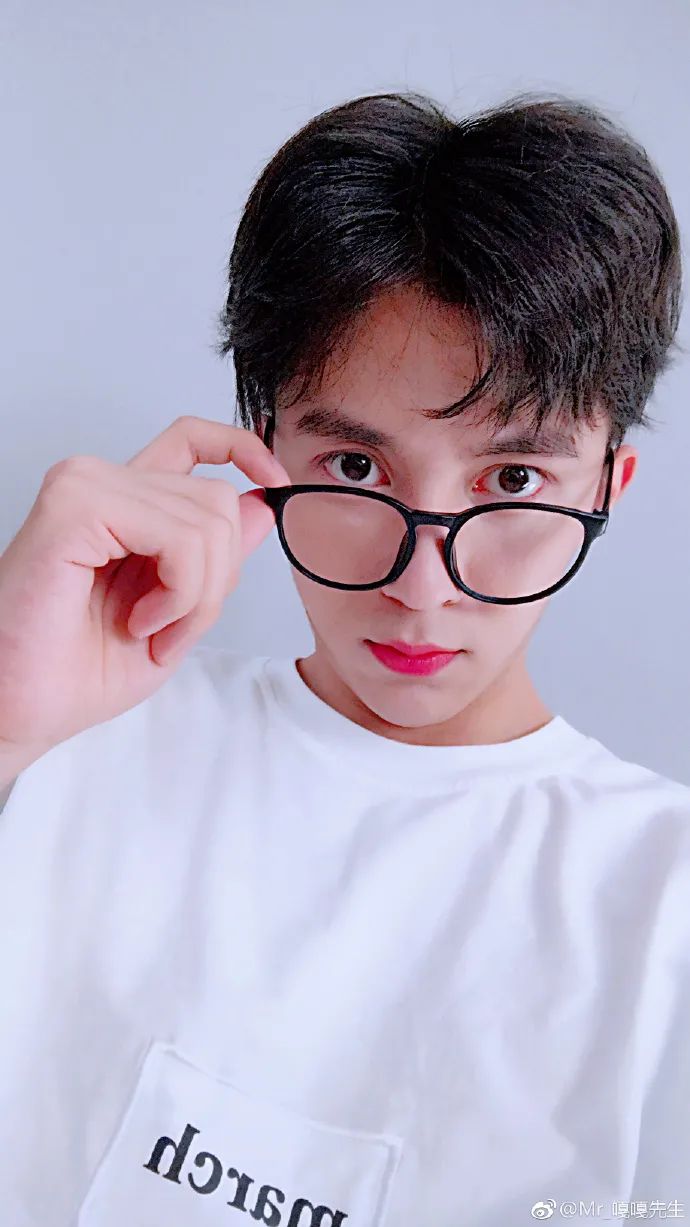 翻遍娱乐圈都找不到的帅哥,被他捡漏了?休闲区蓝鸢梦想 - Www.slyday.coM 翻遍娱乐圈都找不到的帅哥,被他捡漏了?休闲区蓝鸢梦想 - Www.slyday.coM