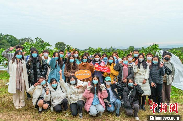 大学生化身主播疫下直播“带农货” 5天卖出8000余斤果冻橙休闲区蓝鸢梦想 - Www.slyday.coM 大学生化身主播疫下直播“带农货” 5天卖出8000余斤果冻橙休闲区蓝鸢梦想 - Www.slyday.coM