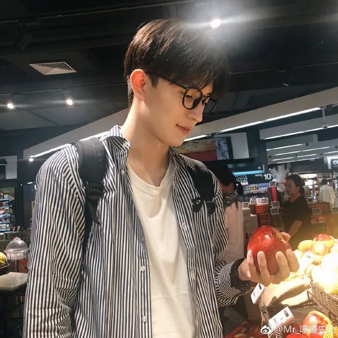 翻遍娱乐圈都找不到的帅哥,被他捡漏了?休闲区蓝鸢梦想 - Www.slyday.coM 翻遍娱乐圈都找不到的帅哥,被他捡漏了?休闲区蓝鸢梦想 - Www.slyday.coM