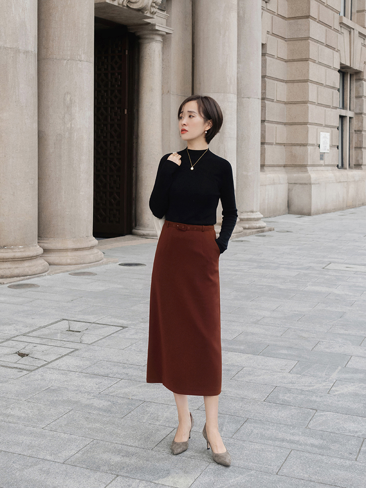 奔三奔四的怎么穿才优雅?针织衫搭配半身裙或长款,让你魅力全开 奔三奔四的怎么穿才优雅?针织衫搭配半身裙或长款,让你魅力全开