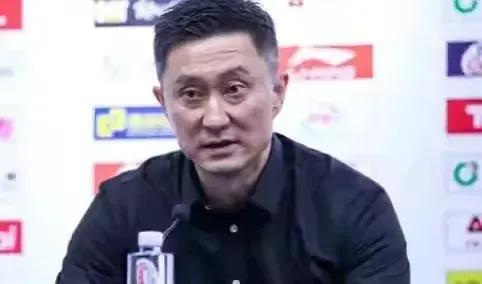 杜锋也太不容易了！6大国手纷纷失常，中国男篮该如何连胜<a href=