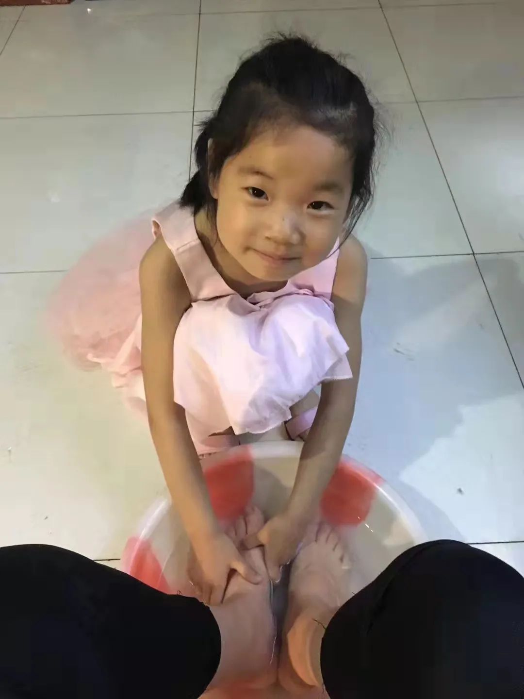 德州10岁女孩急需救命钱!全班同学隔空喊话:我们等你回家!休闲区蓝鸢梦想 - Www.slyday.coM 德州10岁女孩急需救命钱!全班同学隔空喊话:我们等你回家!休闲区蓝鸢梦想 - Www.slyday.coM