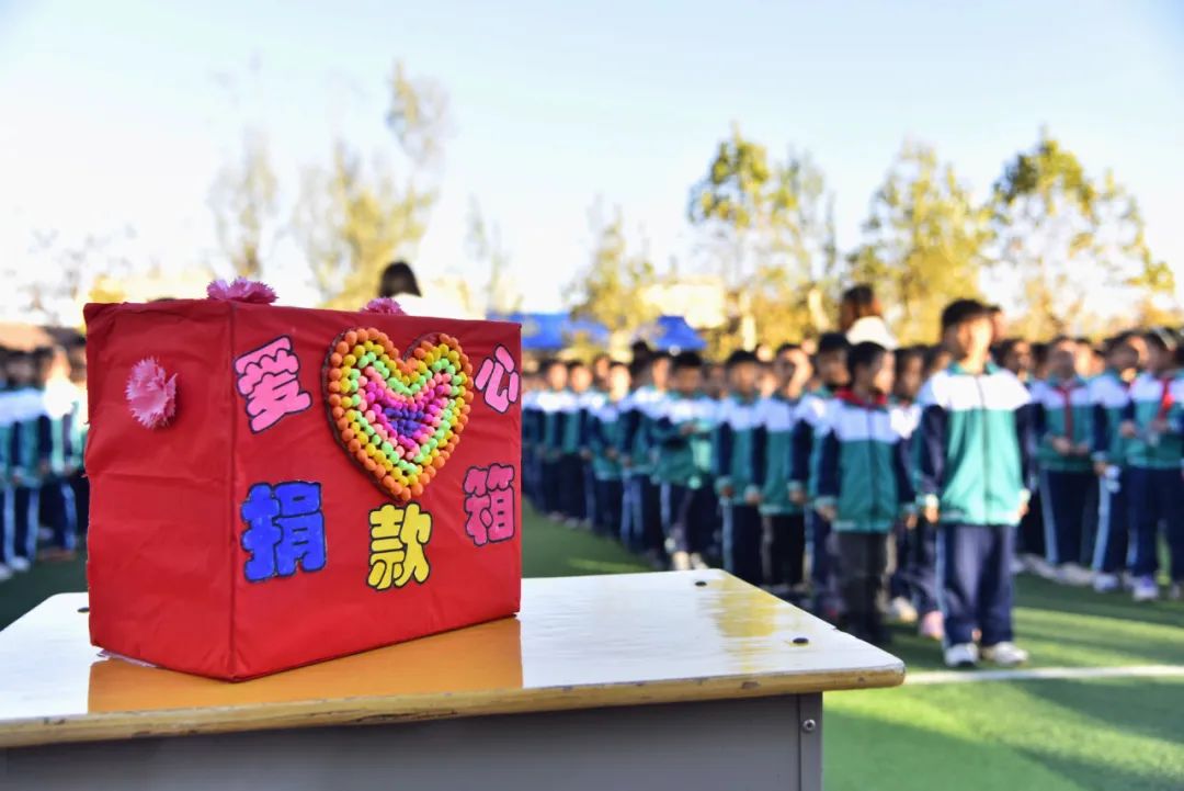 德州10岁女孩急需救命钱!全班同学隔空喊话:我们等你回家!休闲区蓝鸢梦想 - Www.slyday.coM 德州10岁女孩急需救命钱!全班同学隔空喊话:我们等你回家!休闲区蓝鸢梦想 - Www.slyday.coM