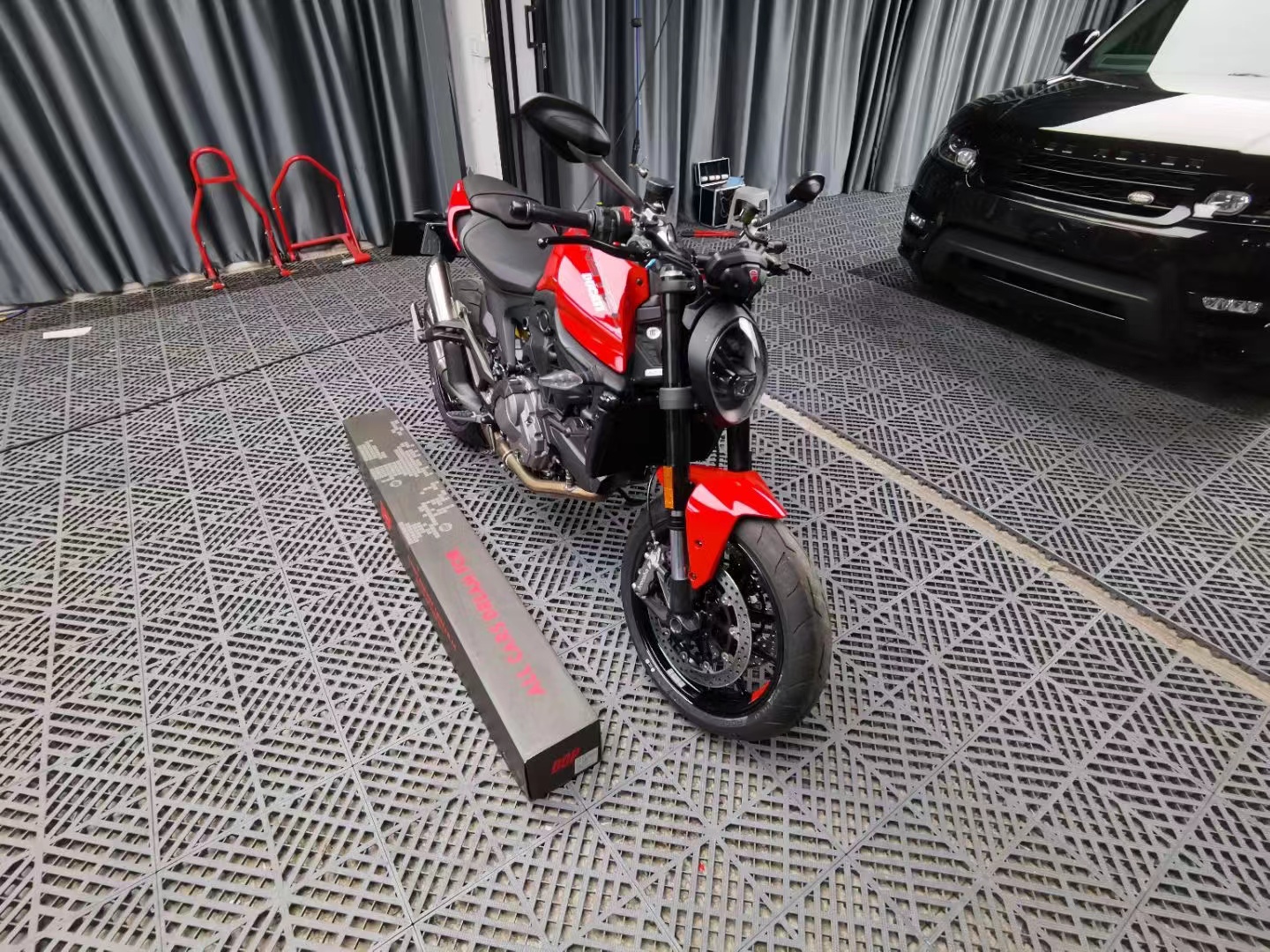 杜卡迪monster950,杜卡迪全系车型 不受死忠粉待见这辆杜卡迪monster950真没个性