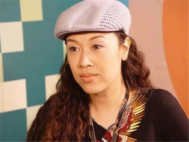 中国第一变性人曝光,一生被5个男人宠爱经历比金星还传奇休闲区蓝鸢梦想 - Www.slyday.coM 中国第一变性人曝光,一生被5个男人宠爱经历比金星还传奇休闲区蓝鸢梦想 - Www.slyday.coM