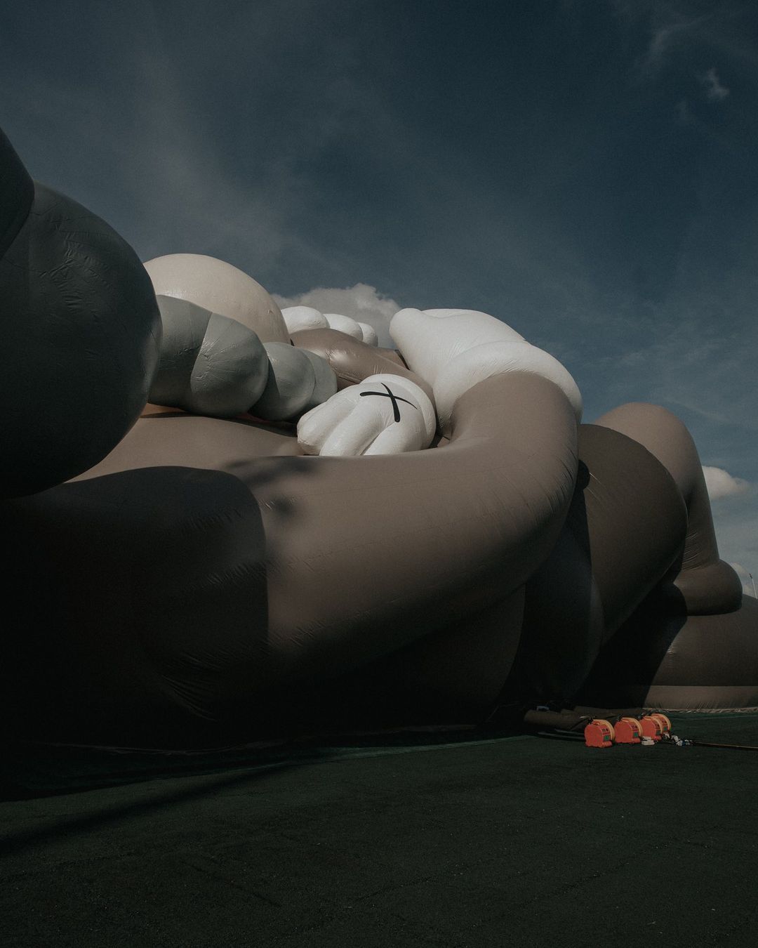 KAWS HOLIDAY ：SINGAPORE <a href=