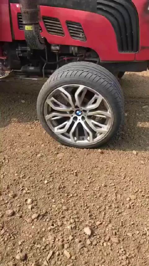 新款宝马好像拖拉机